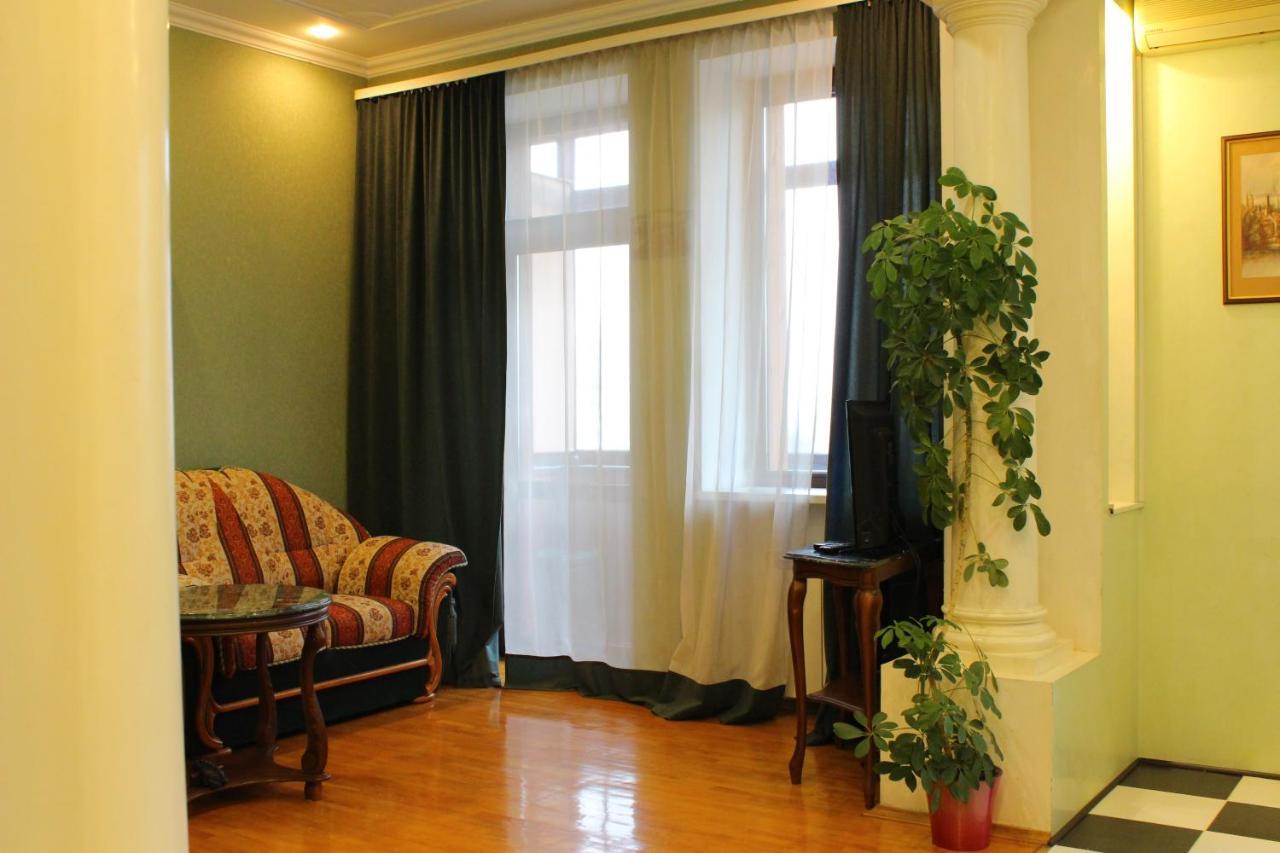 Центр Печерск Метро Зверинецкая, Печерская Apartment Kyiv Exterior photo